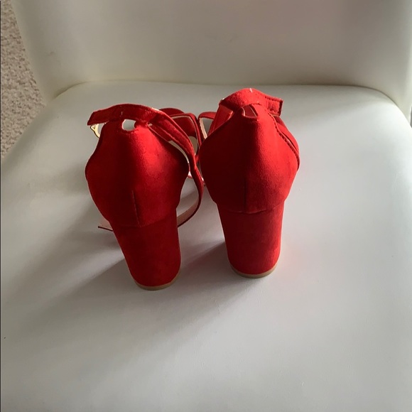 Women’s Dress Shoes - Picture 3 of 5